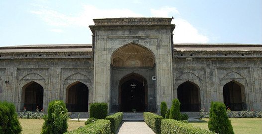 Srinagar tourism, srinagar tour package, places to visit in srinagar, srinagar trip