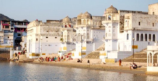 pushkar lake, pushkar temple , pushkar india hotels ,pushkar mela, Savitri Temple in Pushkar, Brahma Temple pushkar,delhi to pushkar bus,delhi to pushkar volvo bus
