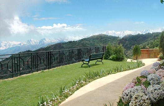 camping in dhanaulti, dhanaulti snowfall, dhanaulti hill station, dhanaulti sightseeing, eco park, surkanda devi temple, devgarh fort, trekking in dhanaulti, delhi to dhanaulti volvo bus, tempo traveller on rent in delhi, Luxury bus booking