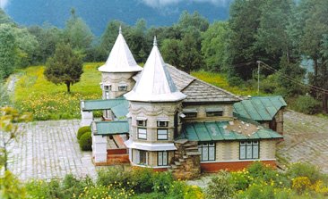 delhi to dharamshala volvo bus, tibet museum, things to do in dharamshala, places to visit in dharamshala, dharamshala sightseeing, tea garden, dharamshala cricket stadium